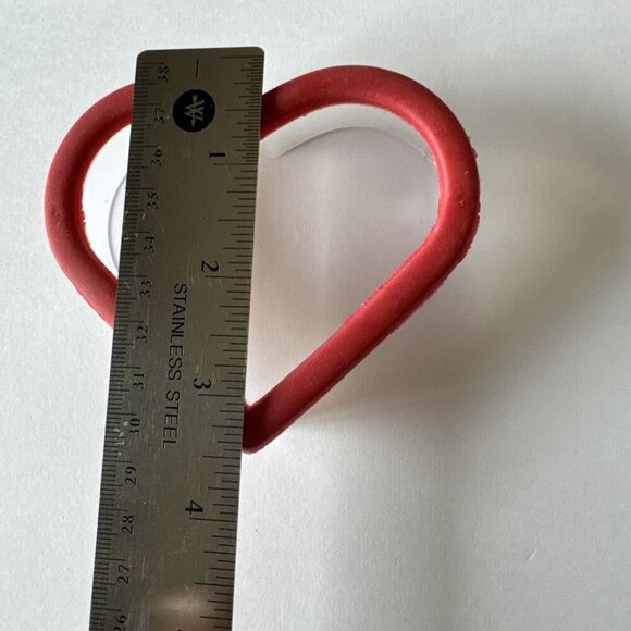Heart Shaped Cookie Cutters Wilton Comfort Grip 2 Sizes - Picture 4 of 6